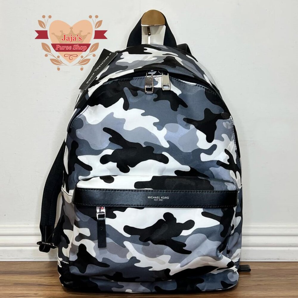 🖤Michael Kors Camouflage Nylon Backpack🖤